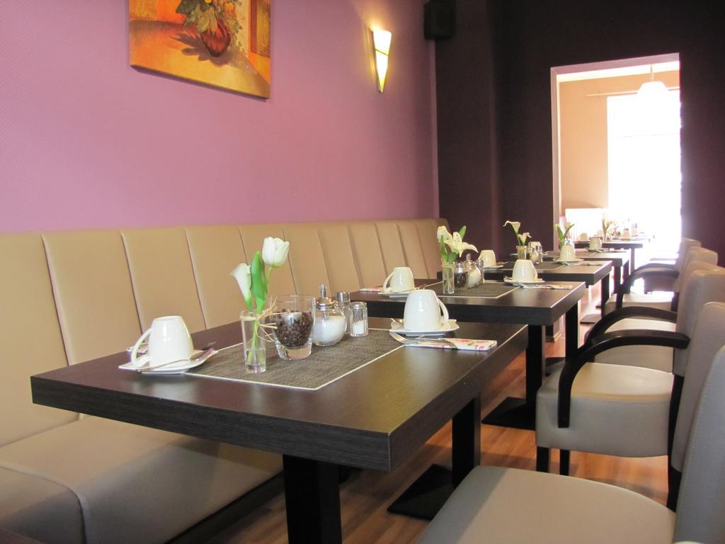 Central Hotel Gera Bagian luar foto