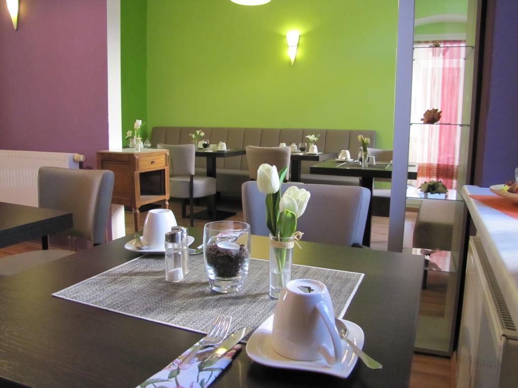 Central Hotel Gera Bagian luar foto