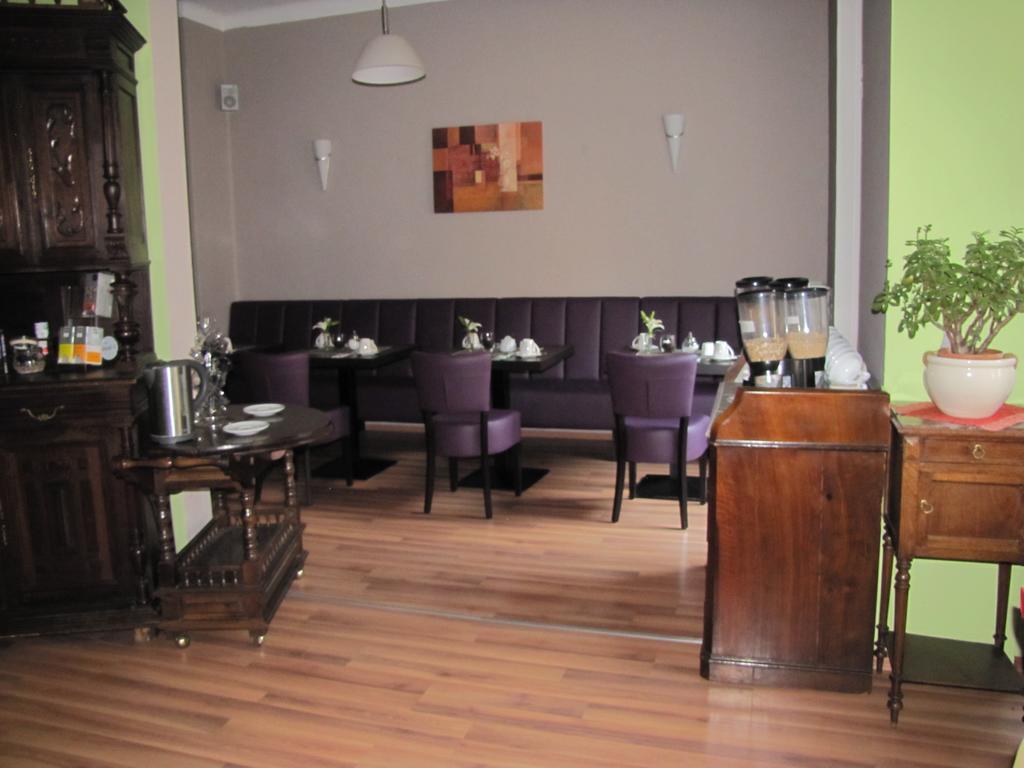 Central Hotel Gera Bagian luar foto